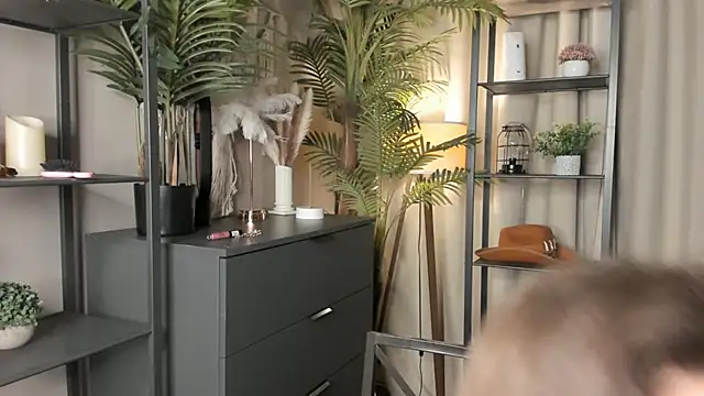 ThelmaJusto online show from November 2025 03:38:02 PM