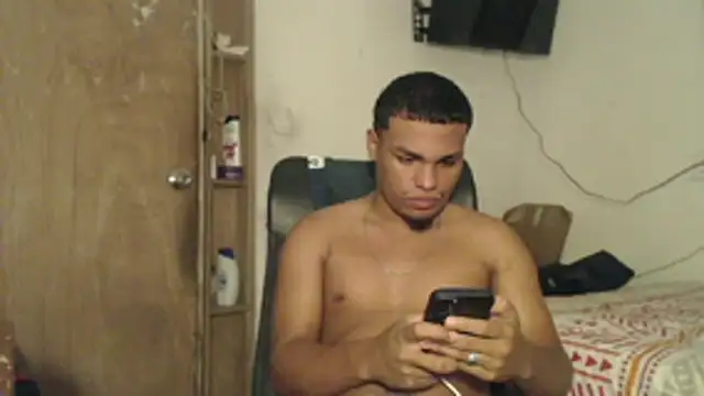 Jorgemk online show from November 2025 06:57:02 PM