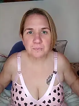 LaceyWestxx online show from December 2025 06:24:01 PM