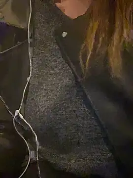 melisss2 online show from November 2025 02:28:01 PM