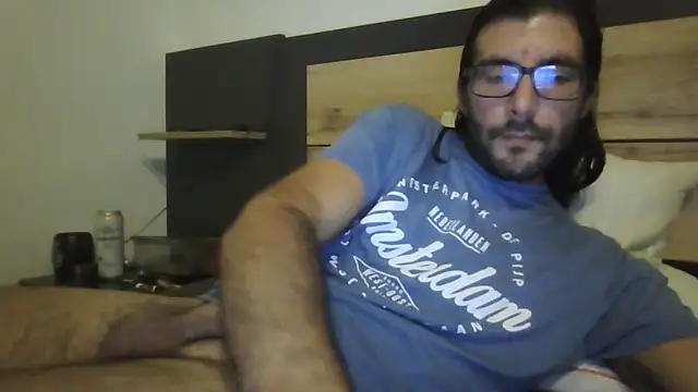 Arbneh69 online show from October 2025 04:37:01 PM