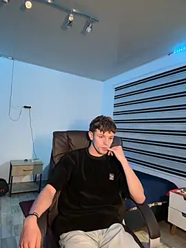 noah red online show from October 2025 03:29:02 AM