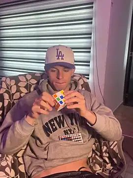 noah red online show from October 2025 03:46:01 PM