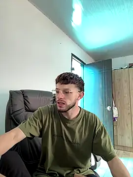 noah red online show from December 2025 02:54:01 PM