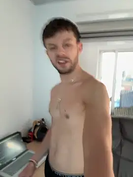 noah red online show from November 2025 01:01:01 PM