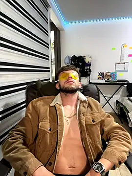 noah red online show from October 2025 01:37:02 AM