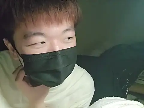 Snapshot of fox165 chatting on December 2025 08:04:02 PM fox165 online show from December 2025 08:04:02 PM