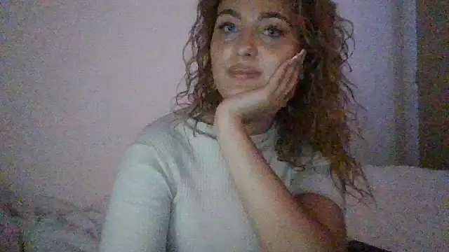 Snapshot of DommeMariaLopez95 chatting on December 2025 08:59:02 PM DommeMariaLopez95 online show from December 2025 08:59:02 PM