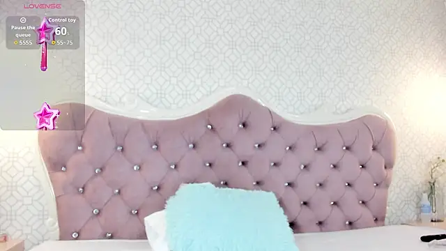 MarcelaCortes online show from July 2026 09:54:01 PM