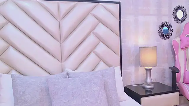 CristalShayy online show from February 2026 11:45:02 AM