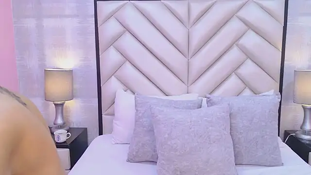 CristalShayy online show from February 2026 11:50:01 AM