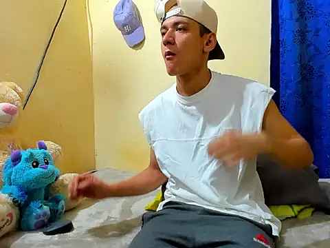 Snapshot of dylan_navas chatting on November 2025 09:20:01 PM dylan navas online show from November 2025 09:20:01 PM