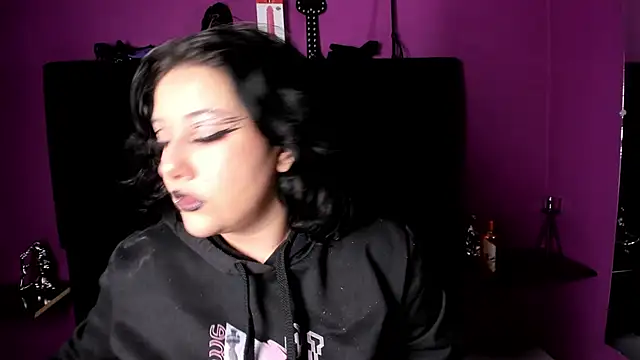 Snapshot of SabbathSinclair chatting on November 2025 11:48:01 AM SabbathSinclair online show from November 2025 11:48:01 AM