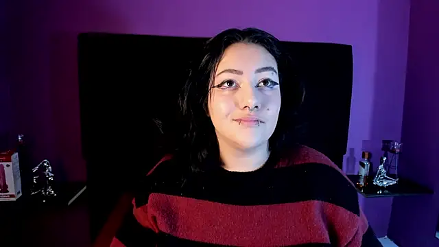 Snapshot of SabbathSinclair chatting on December 2025 11:42:02 AM SabbathSinclair online show from December 2025 11:42:02 AM