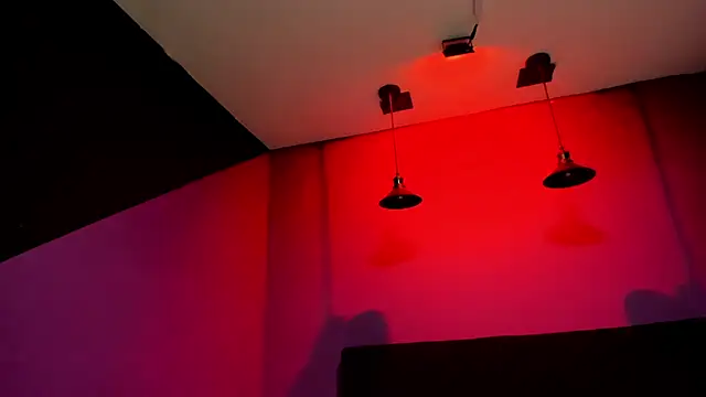 Snapshot of SabbathSinclair chatting on November 2025 11:44:01 AM SabbathSinclair online show from November 2025 11:44:01 AM