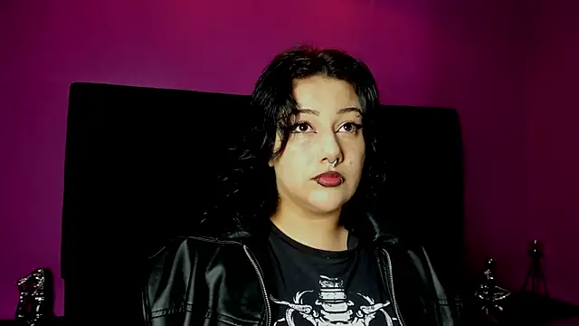 Snapshot of SabbathSinclair chatting on October 2025 11:33:02 AM SabbathSinclair online show from October 2025 11:33:02 AM