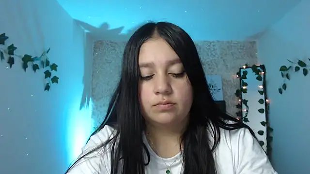 Snapshot of KOREN_JALAA chatting on March 2025 10:21:01 PM KOREN JALAA online show from March 2025 10:21:01 PM