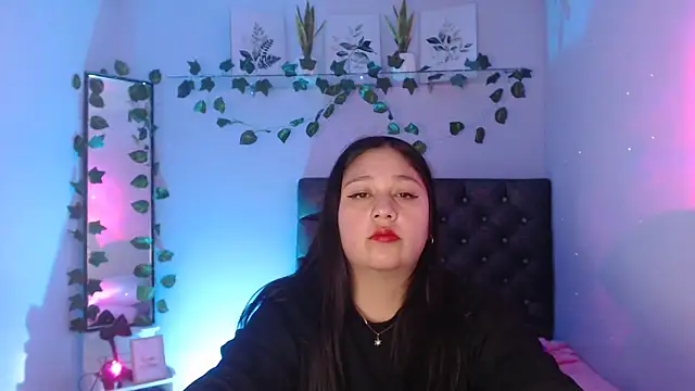 Snapshot of KOREN_JALAA chatting on January 2025 09:36:01 PM KOREN JALAA online show from January 2025 09:36:01 PM