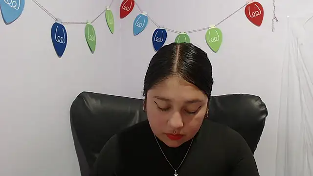 Snapshot of KOREN_JALAA chatting on January 2025 09:32:02 PM KOREN JALAA online show from January 2025 09:32:02 PM