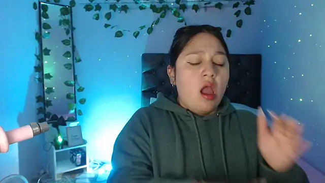 Snapshot of KOREN_JALAA chatting on January 2025 12:31:01 AM KOREN JALAA online show from January 2025 12:31:01 AM