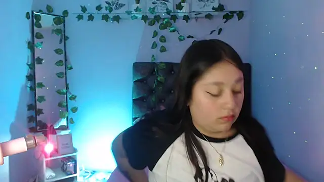 Snapshot of KOREN_JALAA chatting on February 2025 12:24:01 AM KOREN JALAA online show from February 2025 12:24:01 AM