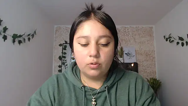 Snapshot of KOREN_JALAA chatting on February 2025 06:37:01 PM KOREN JALAA online show from February 2025 06:37:01 PM