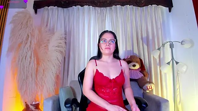 alejagarcia  online show from June 2026 09:09:02 PM