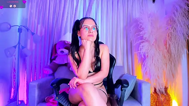 alejagarcia  online show from June 2026 08:29:02 PM
