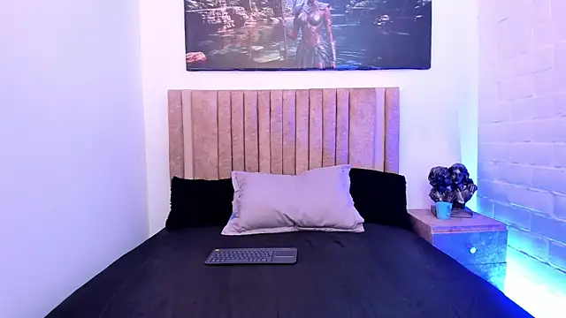 Timothe Evans online show from November 2025 04:38:02 AM