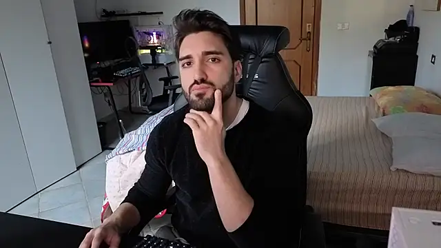 Al3xox02 online show from February 2026 11:54:01 AM