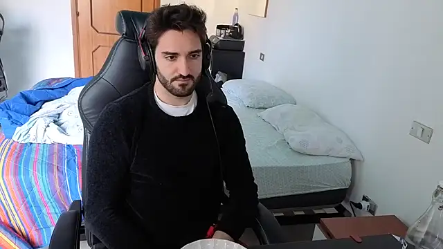 Al3xox02 online show from March 2026 11:44:02 AM