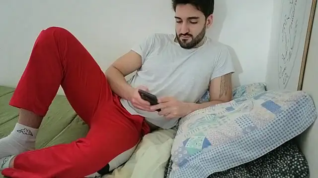 Al3xox02 online show from February 2026 12:57:02 PM