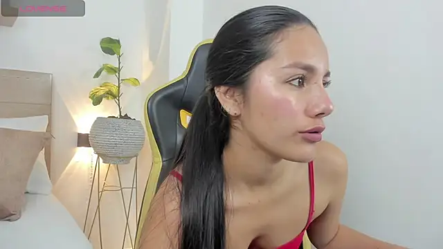 Snapshot of kaitt_ chatting on October 2025 12:50:01 PM kaitt online show from October 2025 12:50:01 PM