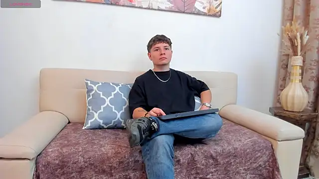 Leoo Miller online show from October 2025 08:53:02 PM