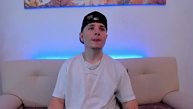 Leoo Miller online show from October 2025 09:25:01 PM