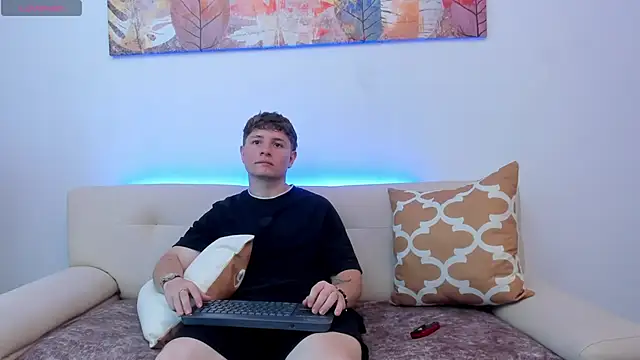 Leoo Miller online show from October 2025 08:53:01 PM
