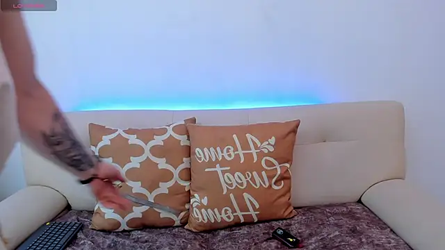 Leoo Miller online show from October 2025 09:17:02 PM