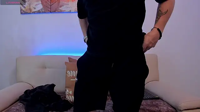 Leoo Miller online show from October 2025 08:19:02 PM