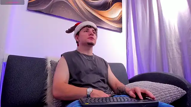 Leoo Miller online show from November 2025 04:56:01 AM