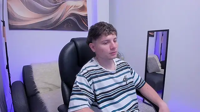 Leoo Miller online show from December 2025 07:46:02 AM