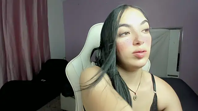 Snapshot of cielooo_ chatting on November 2025 08:35:01 PM cielooo online show from November 2025 08:35:01 PM