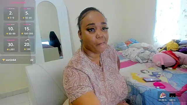 Paulastone24 online show from November 2025 10:02:01 PM