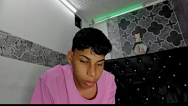 sexyboys cutex18 online show from March 2026 10:06:02 PM