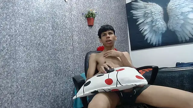 sexyboys cutex18 online show from October 2025 04:14:02 AM