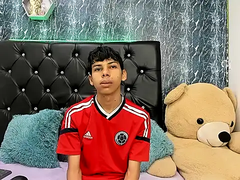 sexyboys cutex18 online show from October 2025 11:14:01 PM