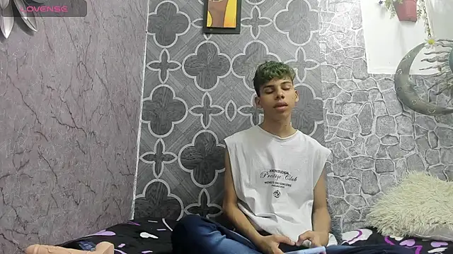 sexyboys cutex18 online show from January 2026 08:58:03 PM