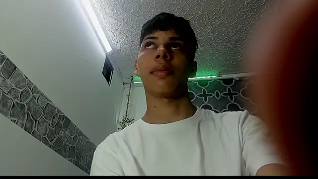 sexyboys cutex18 online show from March 2026 10:15:02 PM