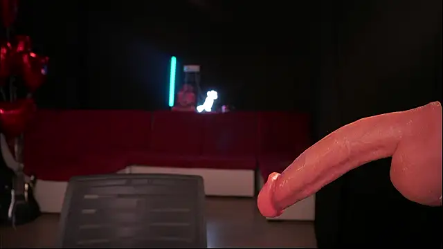 karolineneuer  online show from February 2026 05:29:02 AM