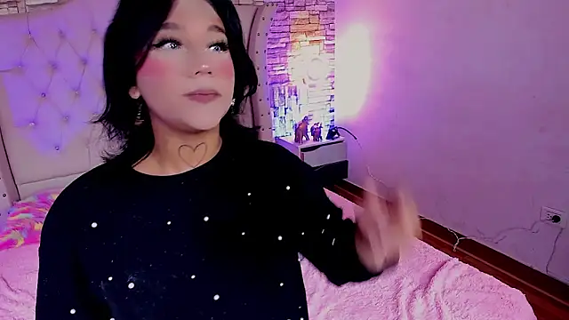 Isa Queen TS online show from October 2025 04:45:01 AM