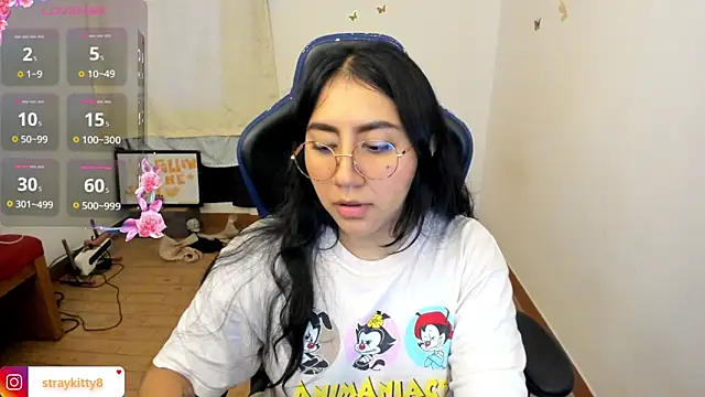 LoveLyy- online show from February 2026 04:25:02 PM